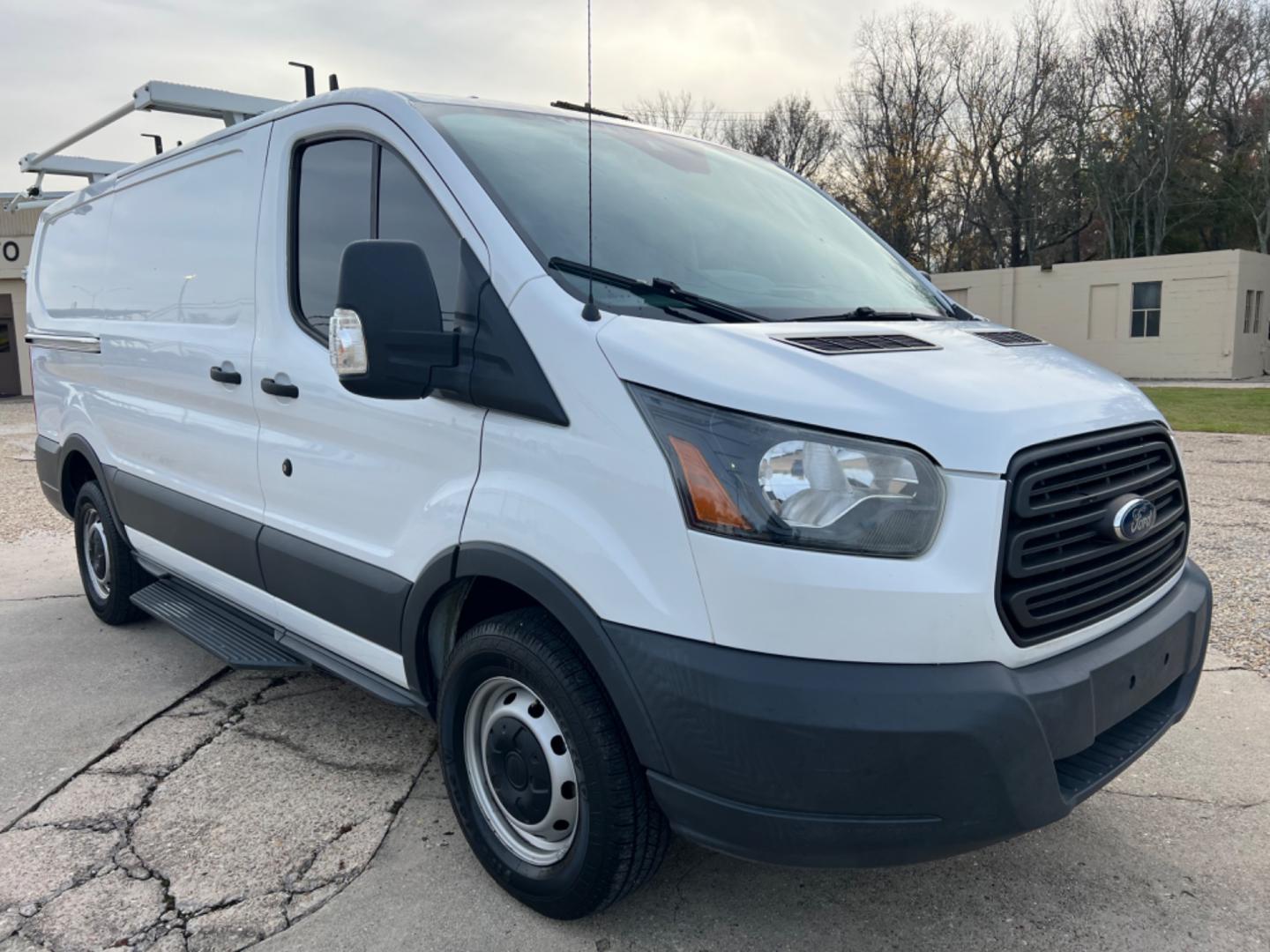 2017 White /Gray Ford Transit (1FTYR1YM0HK) with an 3.7 V6 engine, Automatic transmission, located at 4520 Airline Hwy, Baton Rouge, LA, 70805, (225) 357-1497, 30.509325, -91.145432 - 2017 Ford Transit 250 146K Miles, 3.7 V6 , Power Windows, Locks & Mirrors, Cold A/C, Tinted Windows, Kargo Master Ladder Rack. NO IN HOUSE FINANCING. FOR INFO PLEASE CONTACT JEFF AT 225 357-1497 CHECK OUT OUR A+ RATING WITH THE BETTER BUSINESS BUREAU WE HAVE BEEN A FAMILY OWNED AND OPERATED BUSINES - Photo#3